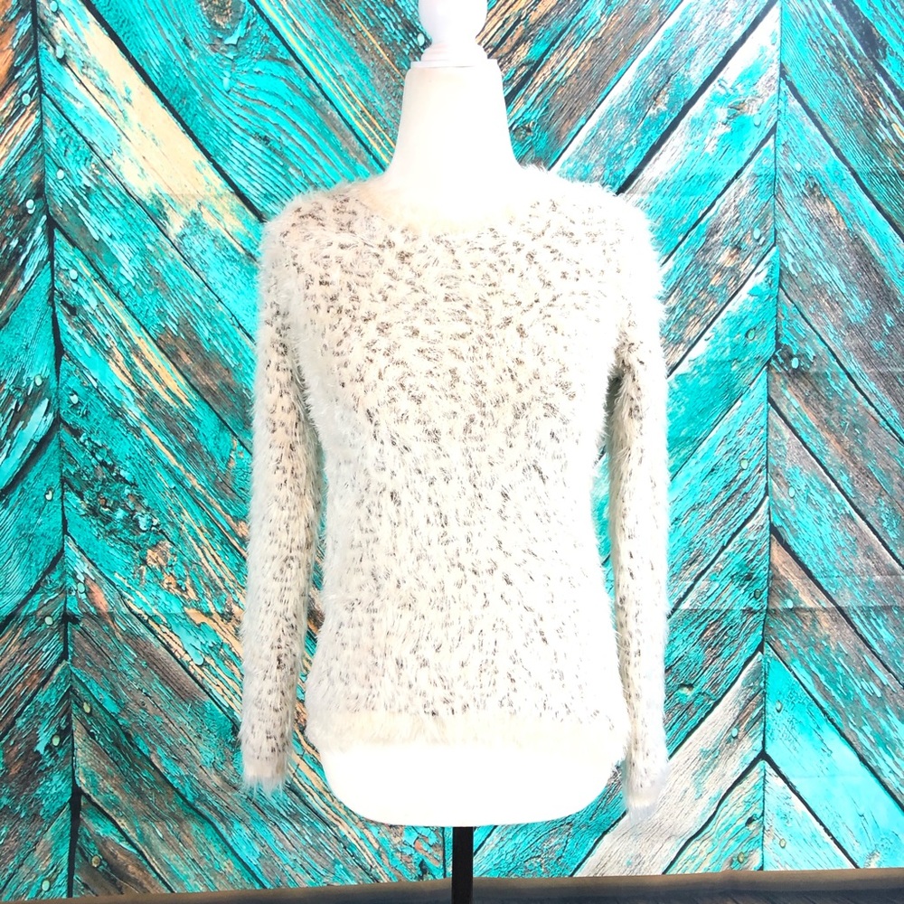 Copper Key Sweater - Picture 2 of 6